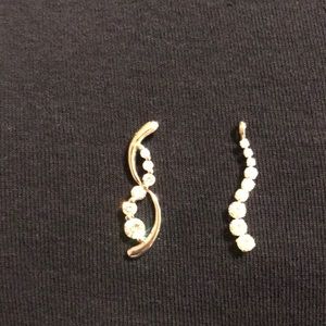 Set of two journey cz pendants.